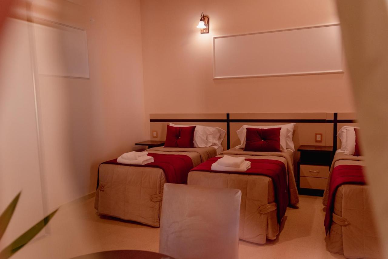 Hauer Hotel San Vicente  Buitenkant foto