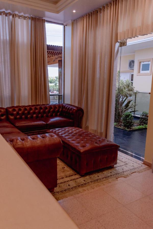 Hauer Hotel San Vicente  Buitenkant foto