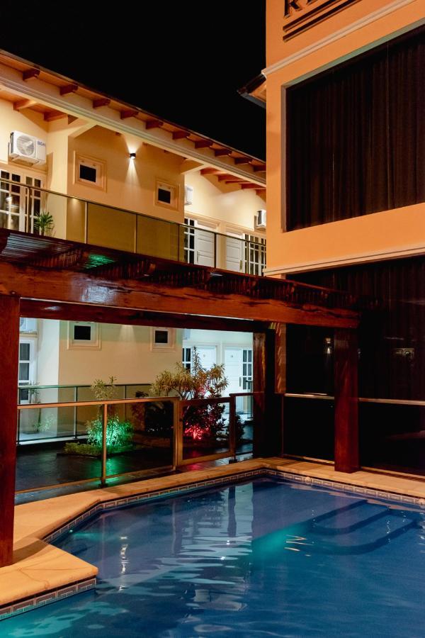 Hauer Hotel San Vicente  Buitenkant foto