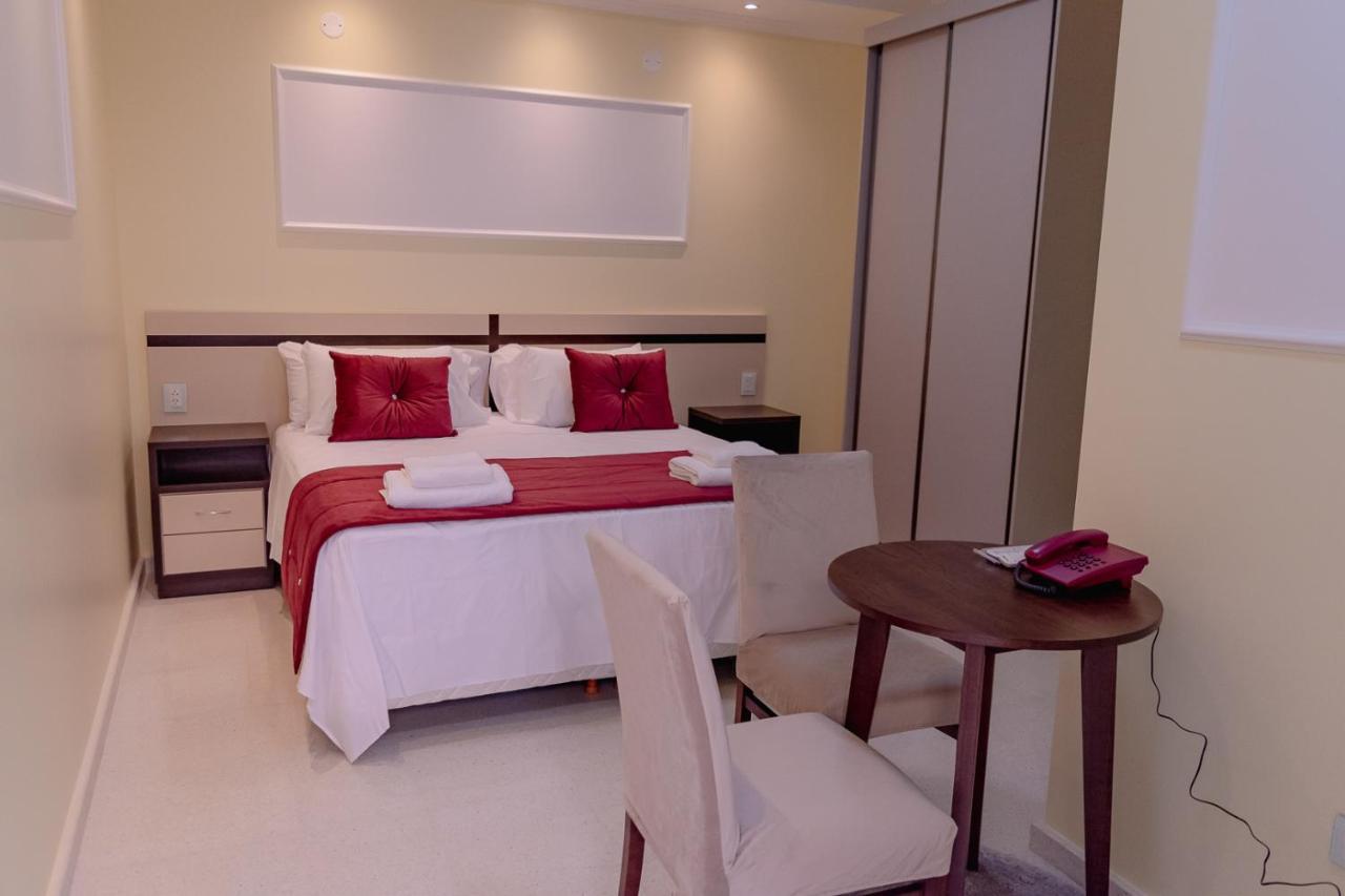 Hauer Hotel San Vicente  Buitenkant foto